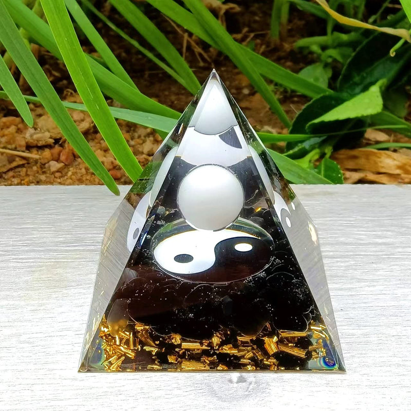 [Australia] - ycyingcheng Pyramid Ogan Crystal Energy Tower Nature Reiki Chakra Crushed Stone, Negative Energy Remover Blessing Home Office Feng Shui Tai Chi Ornaments, Healing Crystal, 6cm 03 