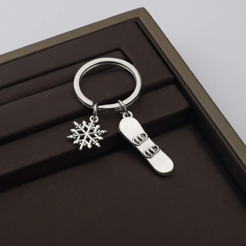 [Australia] - CENWA Snowboarder Gift 3D Snowboard and Snowflake Pendant Snowboarding Keychain Snowboarder Team Gift 