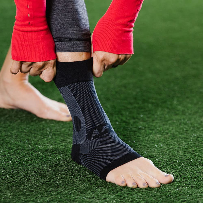 [Australia] - Compression Ankle Brace, by OrthoSleeve AF7 for inversion sprains, weak ankles, instability and Achilles tendonitis (Small, Tan, Right Foot) Small Tan Right Foot 