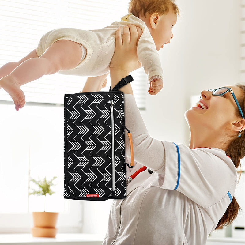 [Australia] - BABEYER Portable Nappy Changing Mat, Travel Changing Mat with Storage Pockets for Toddlers Infants & Newborns, Black Black-Arrow 