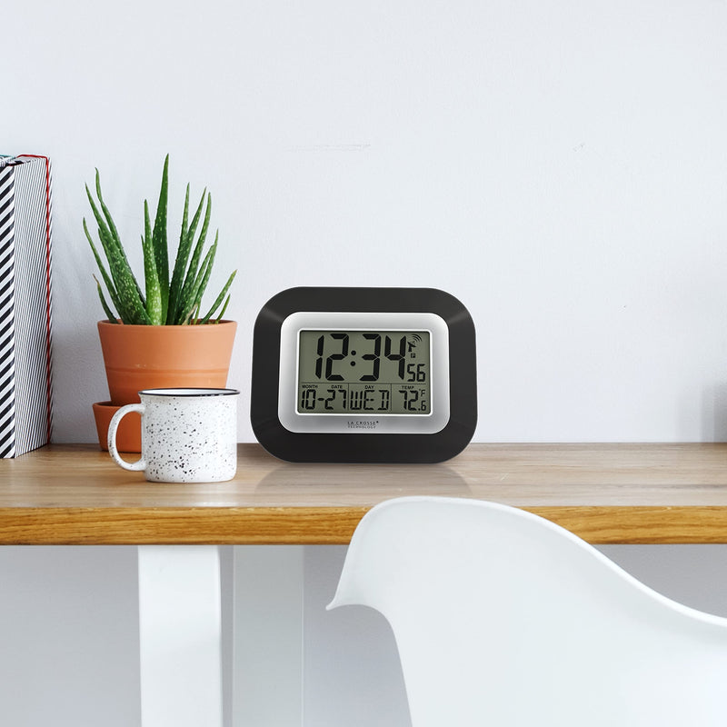 [Australia] - La Crosse Technology WT-8005U-B-INT WT-8005U-B Atomic Digital Wall Clock with Indoor Temperature, Black, 8.95 