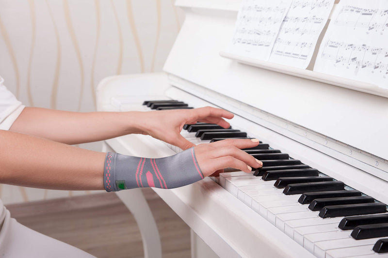 [Australia] - Doctor Developed Wrist & Hand Compression Sleeve/Support/Brace, Palm Protector with Gel Pad, Optimum Comfort for Carpal Tunnel, RSI & More by Dr Arthritis - Pink/Grey, Medium Medium (Pack of 1) 