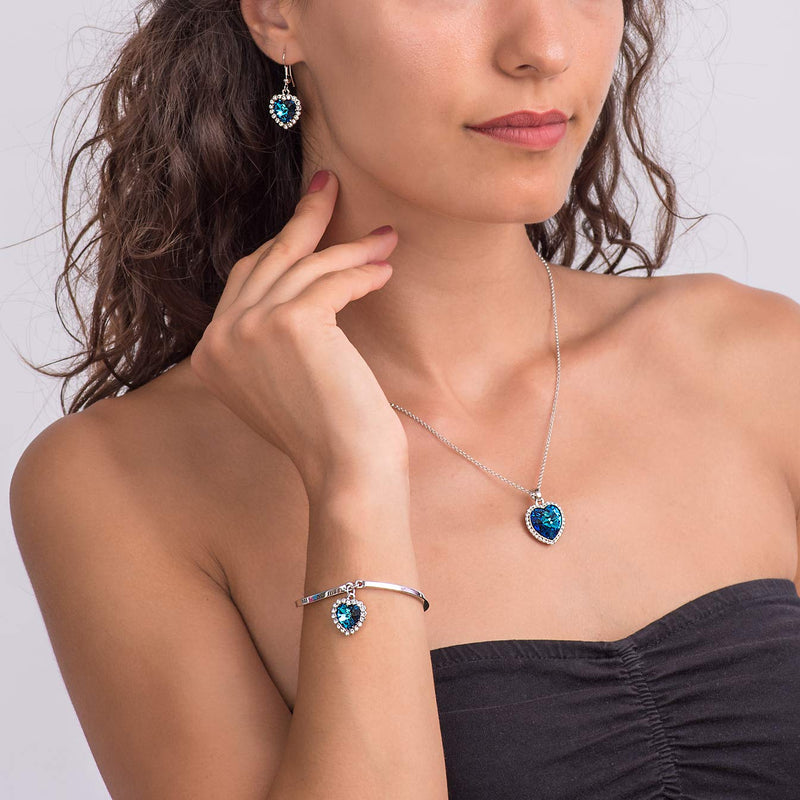 [Australia] - Crystals from Swarovski Heart of The Ocean Set Pendant Necklace 18" Hook Earrings Bracelet 8" 18 ct White Gold Plated 