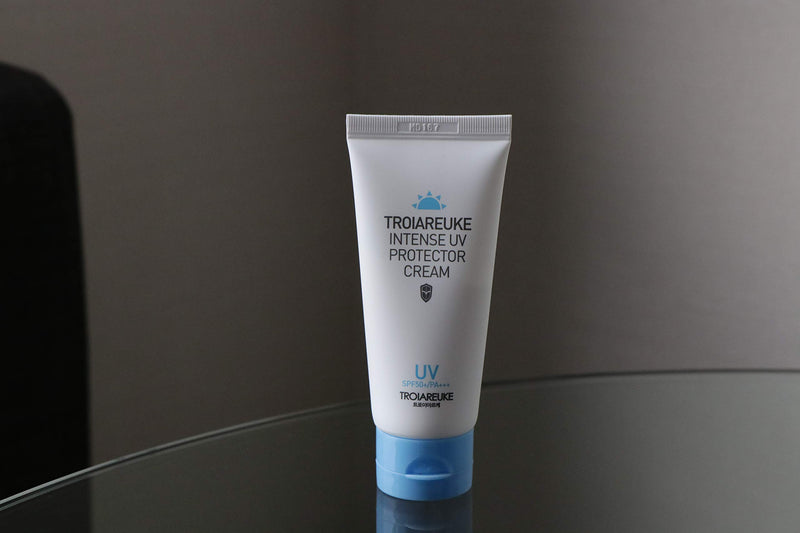 [Australia] - TROIAREUKE Intense UV Protector Cream 1.69 fl.oz - SPF 50+/PA+++ Moisturizing Facial Sun Cream Sunscreen, no white cast or cakeyness 