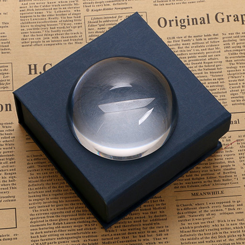 [Australia] - OwnMy 4" Crystal Glass Magnifier, Glide Paperweight Magnifying Glass Dome, Crystal Half Ball Sphere Lens for Photography/Decoration, Reading Aid 