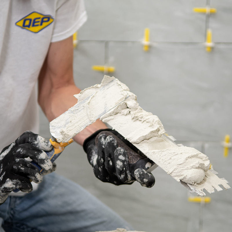 [Australia] - QEP 6 in. x 2 in. Comfort Grip Flat Margin Flooring Trowel with Bucket Hook, Silver (42112) 