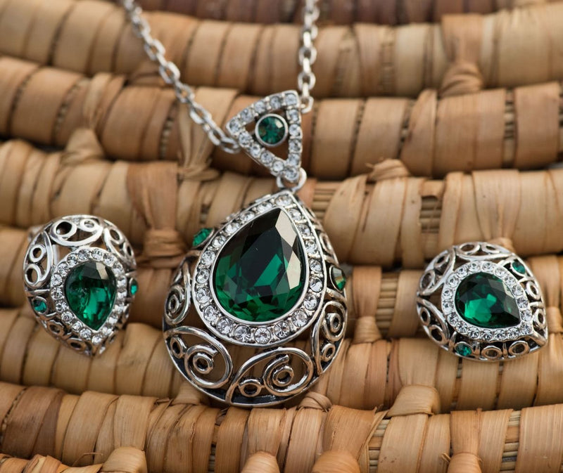 [Australia] - Leafael [Presented by Miss New York] Teardrop Filigree Vintage Style Jewelry Set Earrings Pendant Necklace Made with Premium Crystals, Silver-Tone, 18" + 2", Nickel/Lead Box Dark Green Crystal/Silver-tone Chain 