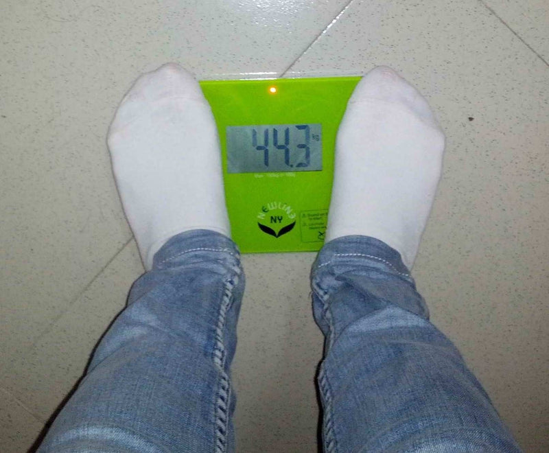 [Australia] - NewlineNY Auto Step On Super Mini Travel Bathroom Scale, 5.25" x 8.5" SBB0638SM (Green) Green 
