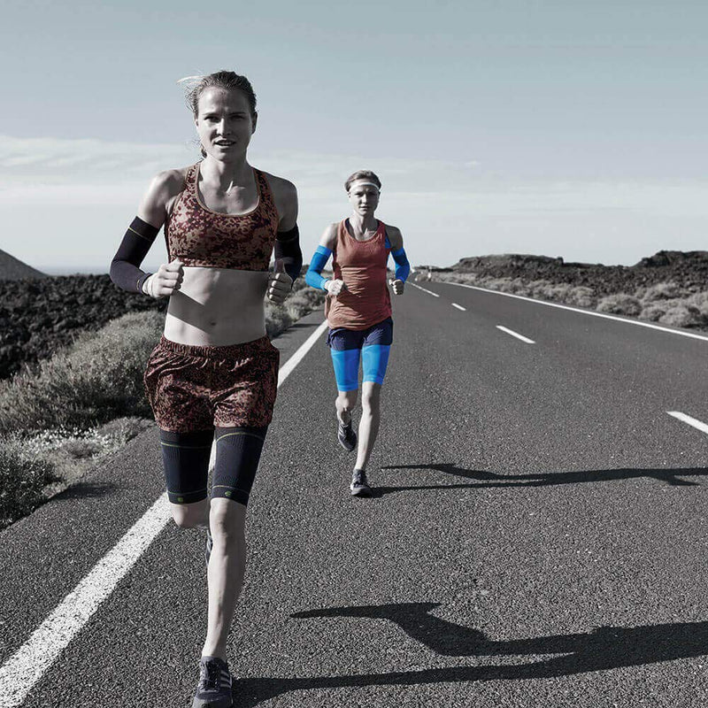 [Australia] - Bauerfeind Sports Compression Arm Sleeves (1 Pair) - Gradient Compression to Improve Oxygen and Blood Circulation in Arms - Air Knit Fabric Breathable, Durable, Washable (Navy, Small/Short) 