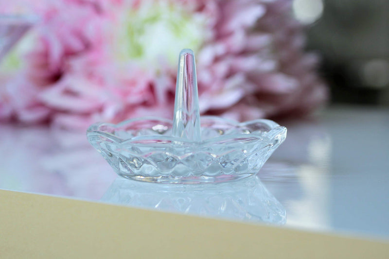 [Australia] - Barski - Cut Crystal - Ring Holder - 3.25" height - Made in Europe 