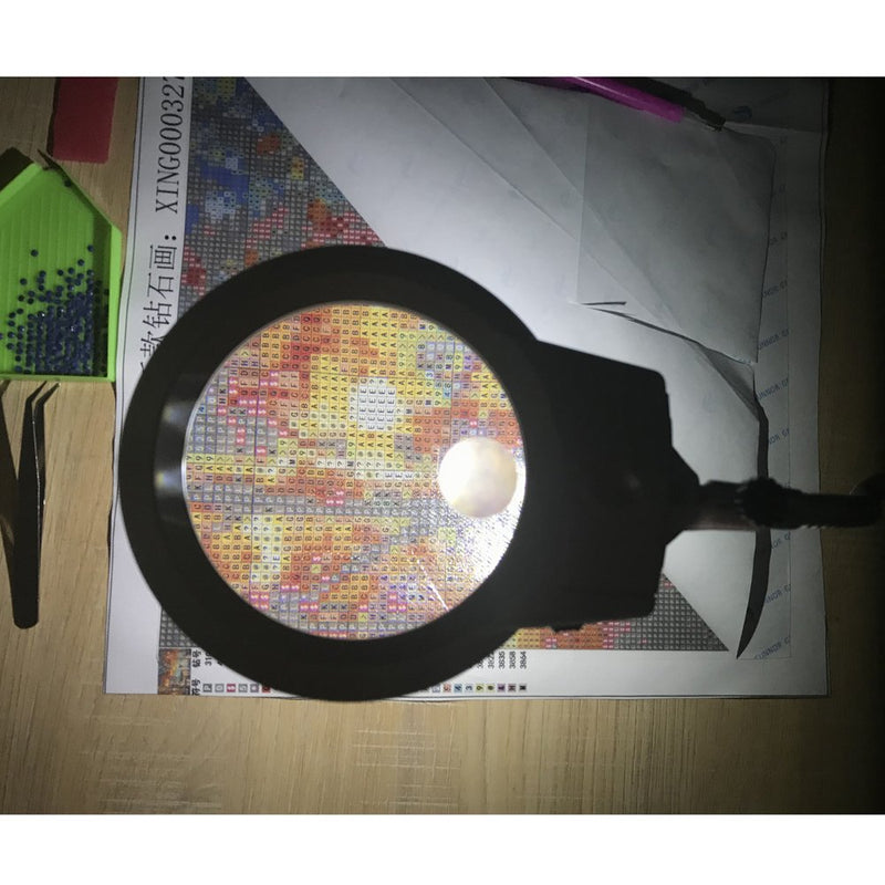 [Australia] - 5D Diamond Painting Tools Magnifier LED Light with Clamp, Folding Design with 1 Glass Lens 4X & 6X Magnifier 