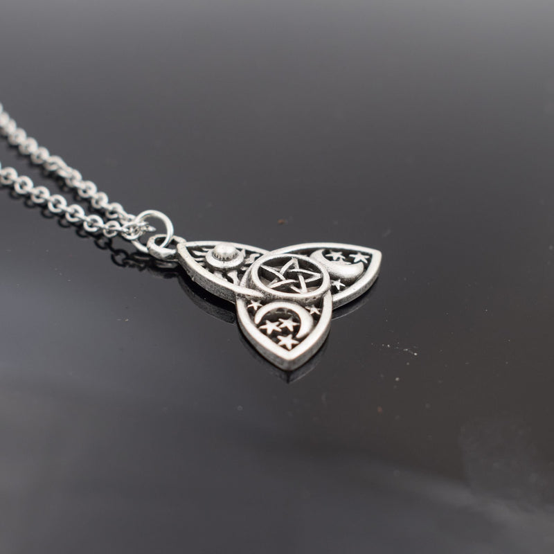 [Australia] - SanLan Triple Moon Goddess Triquetra Pentacle Necklace Pagan Wicca Pendant Necklace 