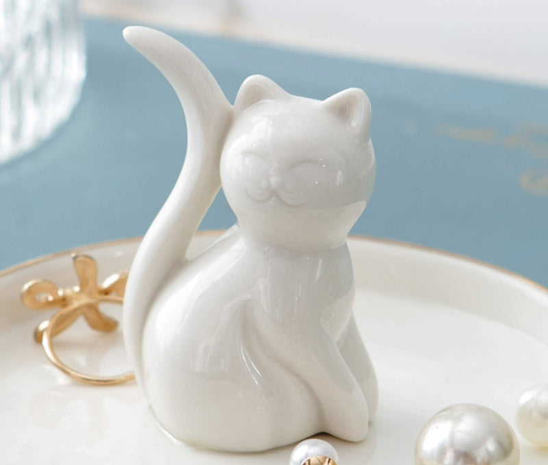 [Australia] - Adorable White Cat Ring Holder Ceramic Jewelry Tray Porcelain Trinket Dish for Wedding Engagement Gift Perfect for Holding Small Jewelries, Necklaces, Earrings, Bracelets (Lovely Kitty) 