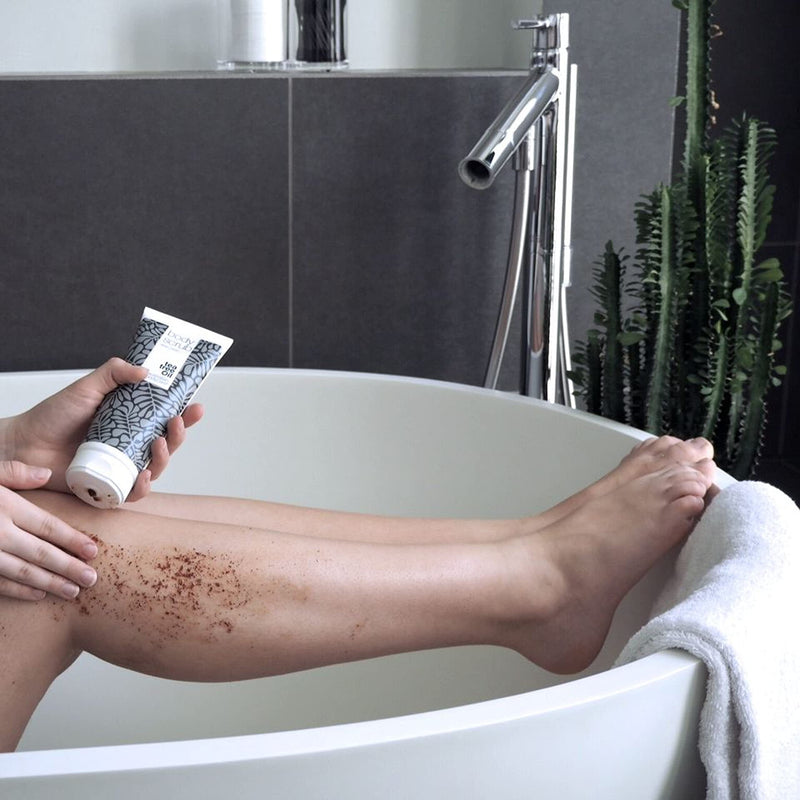 [Australia] - Australian Bodycare Body Scrub for Women & Men 200 ml | Tea Tree Oil Body Scrub Exfoliator | Foot Scrub for Hard Skin | for Pimples on The Back & Body | with Australian Tea Tree Oil 200 ml (Pack of 1) 