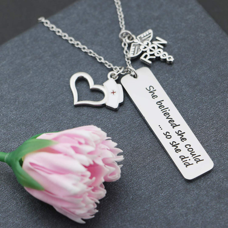 [Australia] - EIGSO Nurse Keychain Nurse Graduation Gift She Believed She Could So She Did Inspirational Jewelry RN LPN Gift Medical Student Gift for Nurse RN NL 