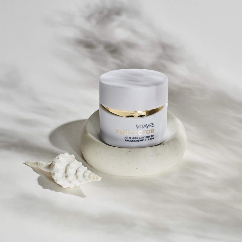 [Australia] - Vitayes Perfector Anti-age, day cream,15 SPF, face cream with 24-hour moisture for the skin, Repair and protect skin, smoother skin & reduction of wrinkles, Intensive care for the face 