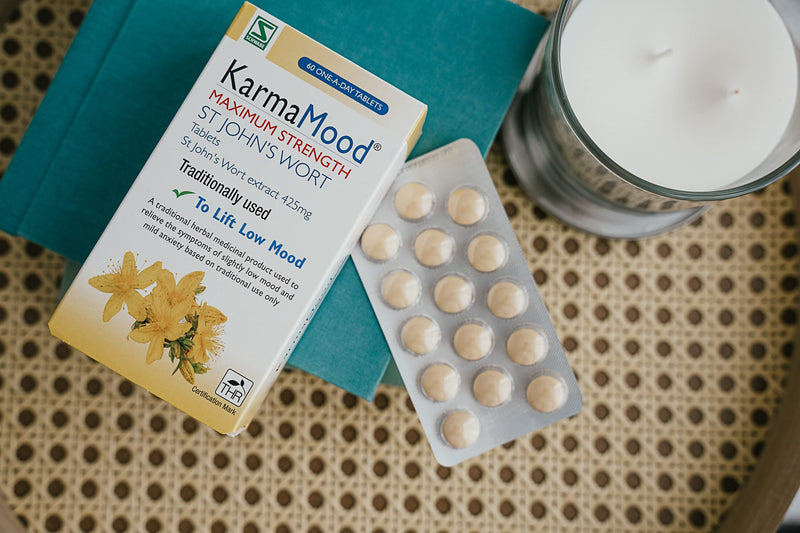 [Australia] - Schwabe Pharma KarmaMood Maximum Strength - St John's Wort Extract 425mg - Traditionally Used for Low Mood and Mild Anxiety - Traditional Herbal Medicinal Product - 60 Tablets 60 Count (Pack of 1) 