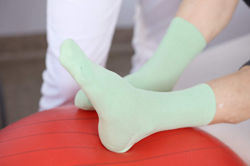 [Australia] - 8 pairs of DIABETIC Non-Elastic Cotton Socks for SWOLLEN FEET for Mens & Womens 5.5-7 Multicoloured 