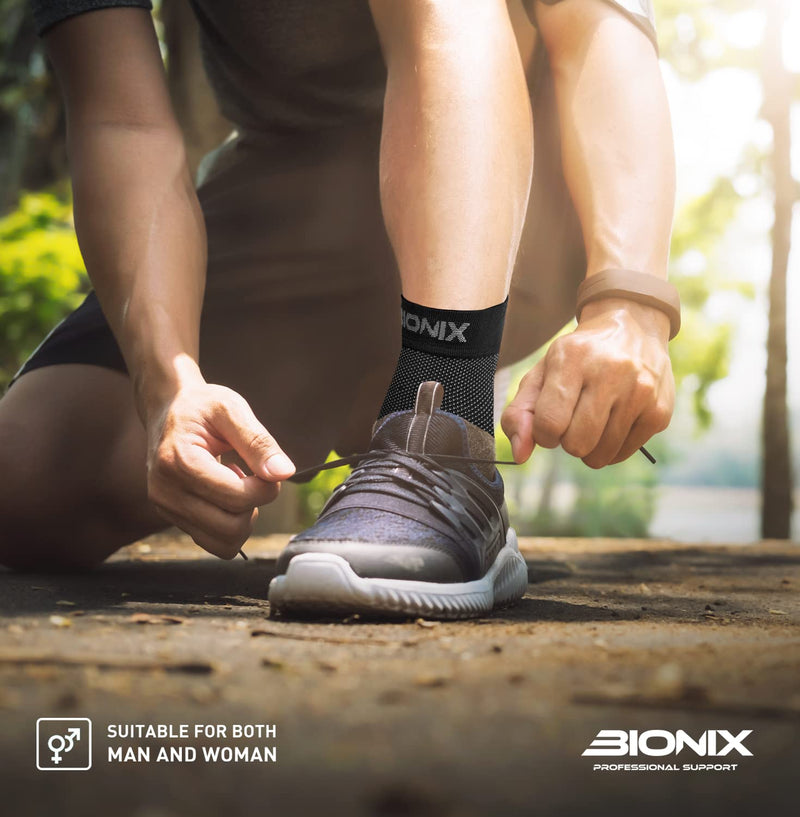 [Australia] - Plantar Fasciitis Foot Socks | Best Compression Sleeve for Ankle Arch & Heel Achilles Tendon Supports Brace | Men and Women Night Splint Pain Relief | Black S/M (Women 2 to 5.5 / Men 5.5 to 8) 