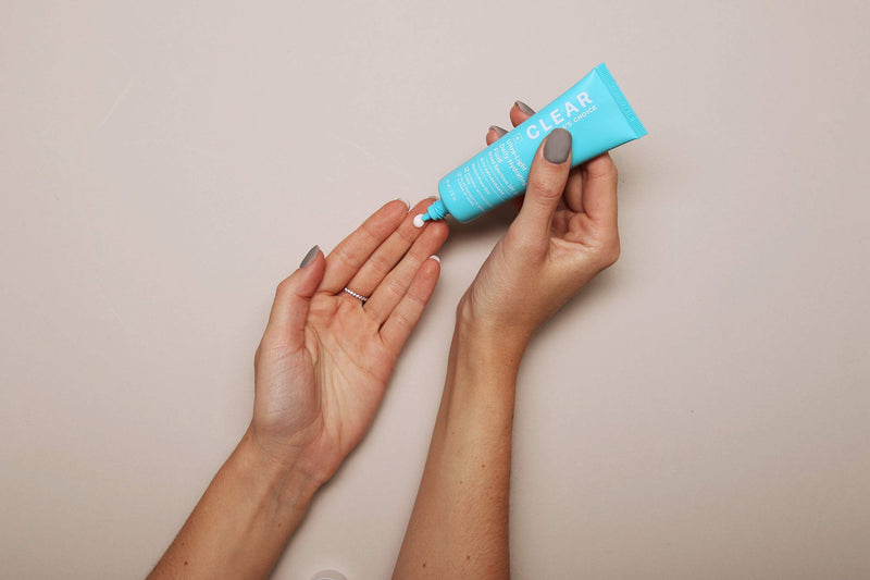 [Australia] - Paula's Choice Clear Light Hydrating Fluid SPF 30 - Non Greasy Mattifying Face Moisturiser - Fights Blemishes, Blackheads & Pores - with Vitamin E - Combination to Oily & Acne Prone Skin - 60 ml 