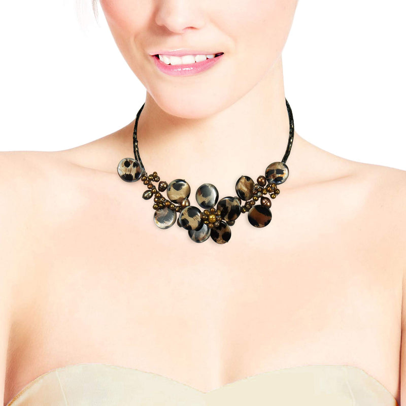 [Australia] - AeraVida Brown Leopard Theme Mother of Pearl Floral Style Jewelry Set 