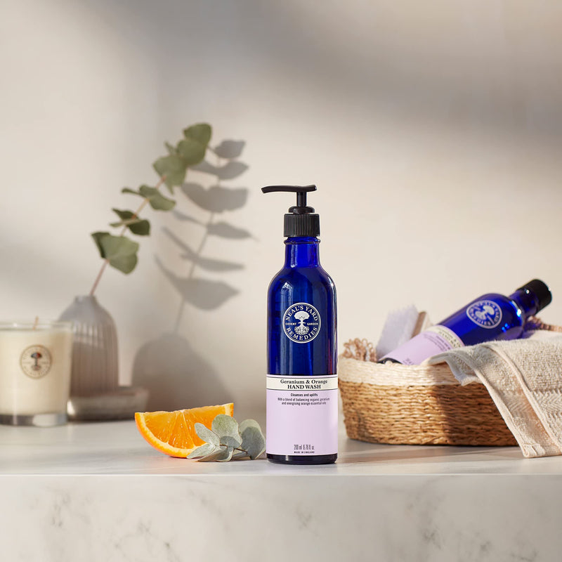 [Australia] - Neal's Yard Remedies Geranium & Orange Hand Wash – No Pump | Organic Hand Wash with Essential Oils | Vegan Hand Wash Made with Organic Ingredients | 200ml 