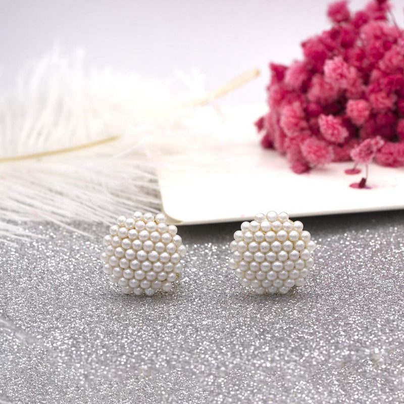 [Australia] - QUKE Simulated Pearl Golden Tone Big Clip On Studs Earrings Non Pierced Bridal Elegant Earrings Jewelry Gift for Women Girls 