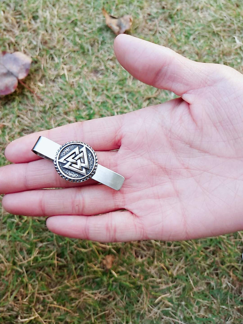 [Australia] - GuoShuang Nordic Viking Valknut Amulet Stainless Steel Tie Clips for Man and Women -with Valknut Rune Gift Bag 