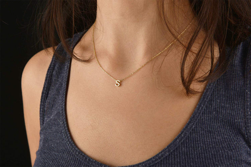 [Australia] - MOMOL Tiny Initial Necklace, 18K Gold Plated Stainless Steel Initial Necklace Dainty Personalized Letter Necklace Minimalist Delicate Small Monogram Name Necklace for Women Girls R 