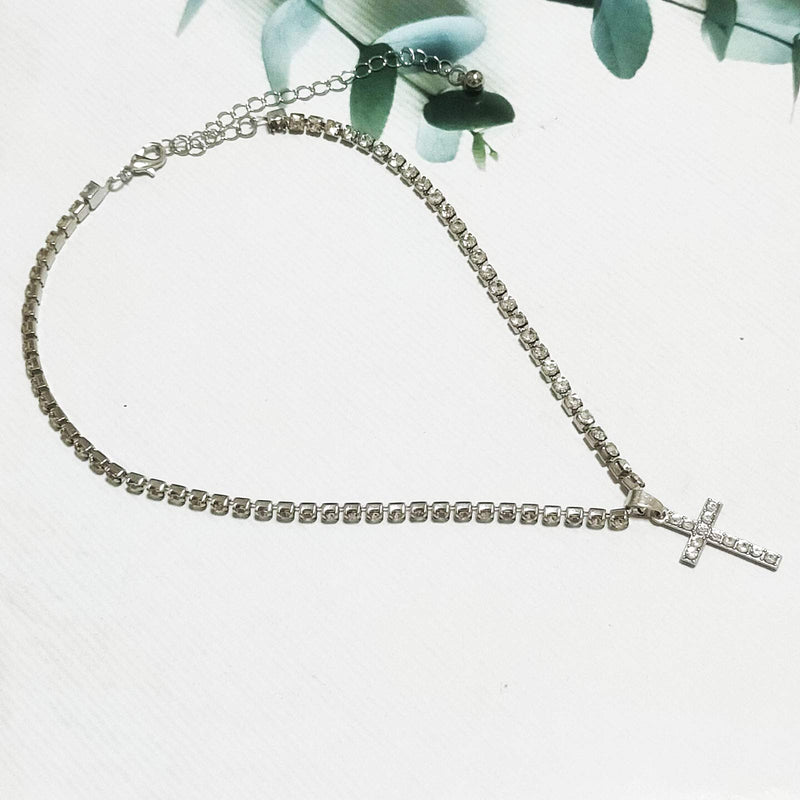 [Australia] - Crystal Cross Pendant Necklace Boho Rhinestone Crucifix Necklace Chain Jewelry for Women Girls (Silver) Silver 