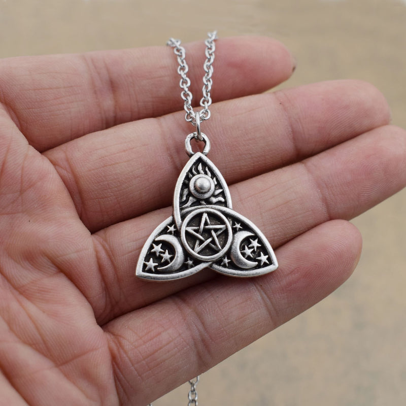 [Australia] - SanLan Triple Moon Goddess Triquetra Pentacle Necklace Pagan Wicca Pendant Necklace 