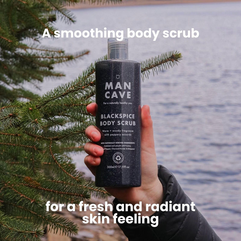 [Australia] - ManCave Blackspice Body Scrub 500ml for Men, Warm & Woody Aroma, Exfoliate & Cleanse Skin with Pumice and Charcoal Powder Scrub, Natural Formulation, Vegan Friendly, Made in England 