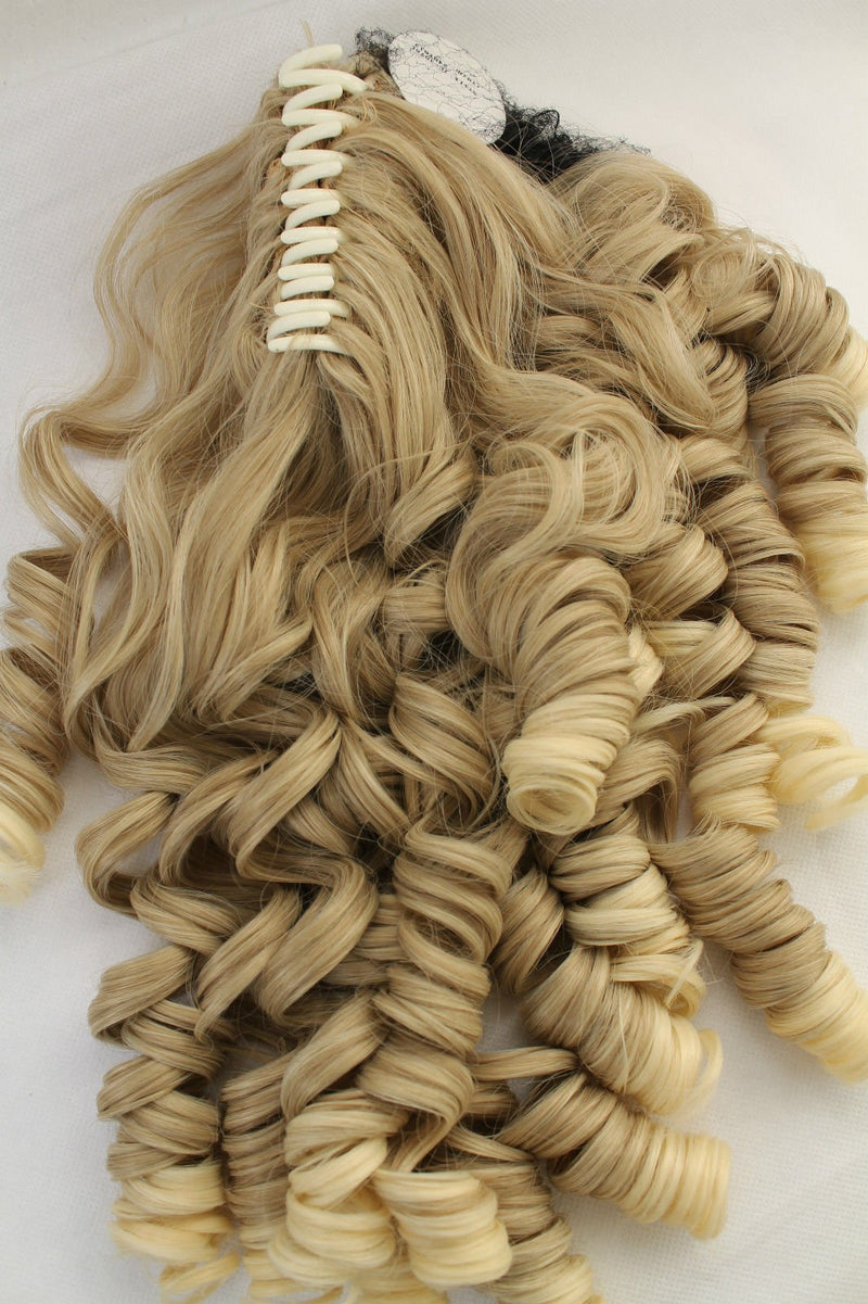 [Australia] - New Long Synthetic Curly Light Mix Blonde Mix Dark Blonde Claw Clip Ponytail Hair Piece Extension 22" (Light Mix Blonde #24613) Light Mix Blonde #24613 