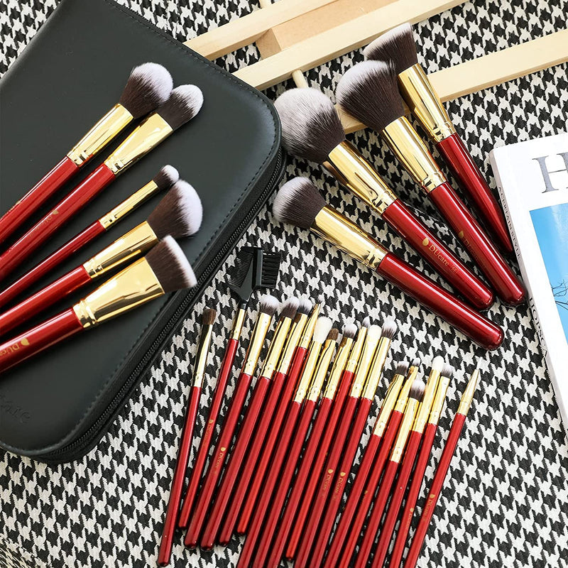 [Australia] - DUcare Makeup Brushes with Box 27Pcs Professional Makeup Brush Set Premium Synthetic Hair Kabuki Foundation Blending Make Up Brushes Kit, Gift for Women- Red red27pcs 