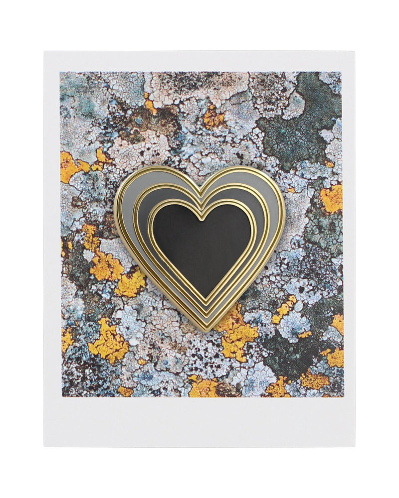 [Australia] - REAL SIC Radiant Heart Enamel Pin - Heart Emoji Valentine's Sweetheart Gift - Red & Black Variations, Boyfriend or Girlfriend Couple's Gift Pin for Hats, Backpacks, Jackets, Bags & Tops 