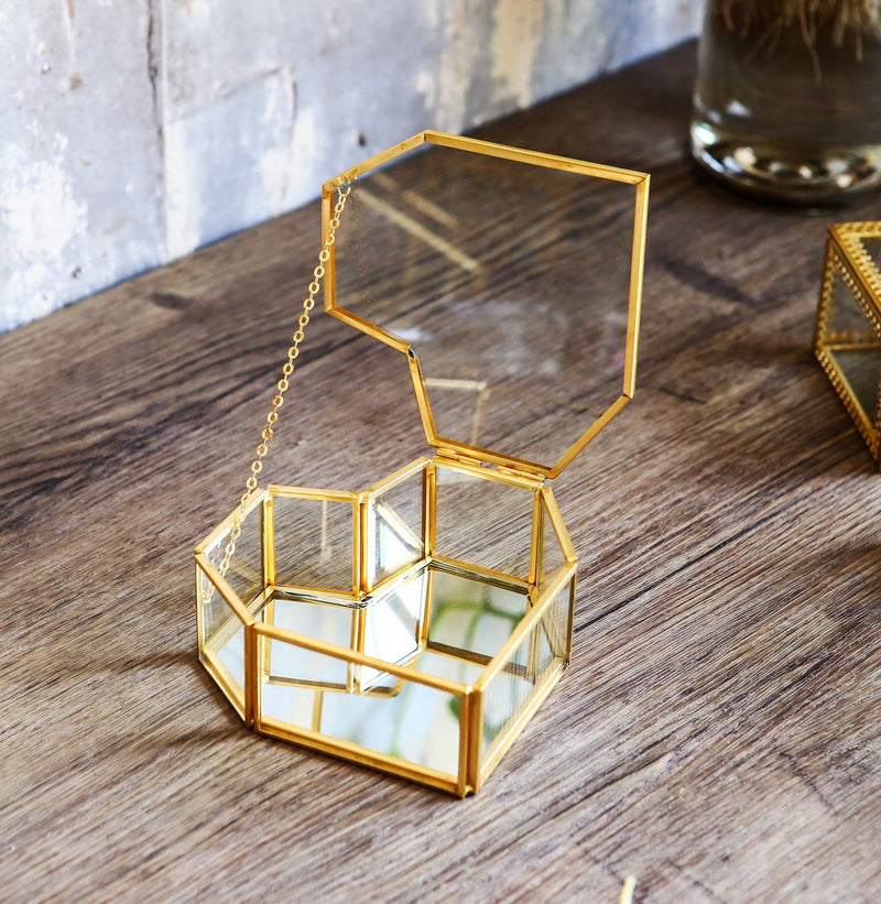 [Australia] - Heart-Shaped Golden Glass Jewelry Box, Small Jewel Display Clear Glass Case Organizers Lidded Treasure Box for Desktop, Dresser, Bathroom and Home Decor, Gold Brass Edge 