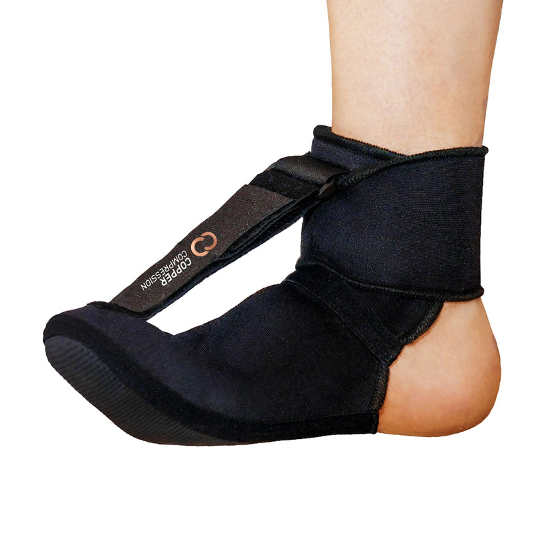 [Australia] - Copper Compression Plantar Fasciitis Night Splint Sock. Planter Fasciitis Support Dorsal Drop Foot Brace for Right or Left Foot. Soft Stretching Boot Splints for Feet, Sleep, Recovery Socks, Braces Medium (Pack of 1) 