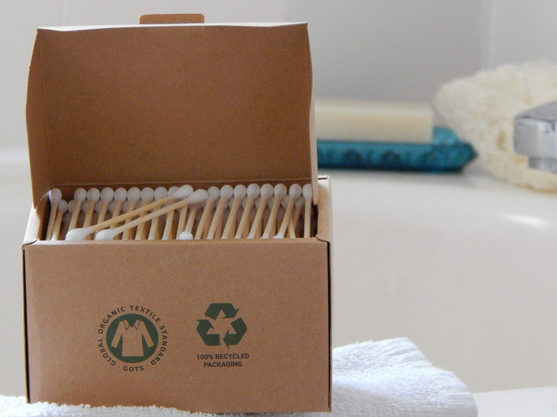 [Australia] - LEAF BOAT Bamboo Cotton Buds | Cotton Buds for Ears, makeup cleaning, etc. | GOTS Certified Biodegradable, Eco-Friendly and Plastic Free | Vegan | Recycled Packaging | (Pack of 1 Box, 300 Buds) 