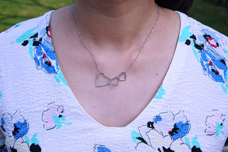 [Australia] - Grandma Gifts 3 Generations Necklace for Grandmother Mother Granddaughter 925 Sterling Silver Three Interlocking Hearts Pendant Necklace Chain Adjust From 16" to 21" Long Extender 