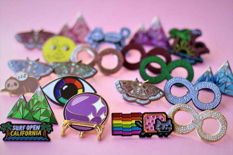 [Australia] - REAL SIC Crystal Ball Enamel Pin - Occult Lapel Pin for Psychics, Indigo Children & The Initiated - Enamel Pin Accessory for Jackets, Backpacks, Hats, Bags & Tops 