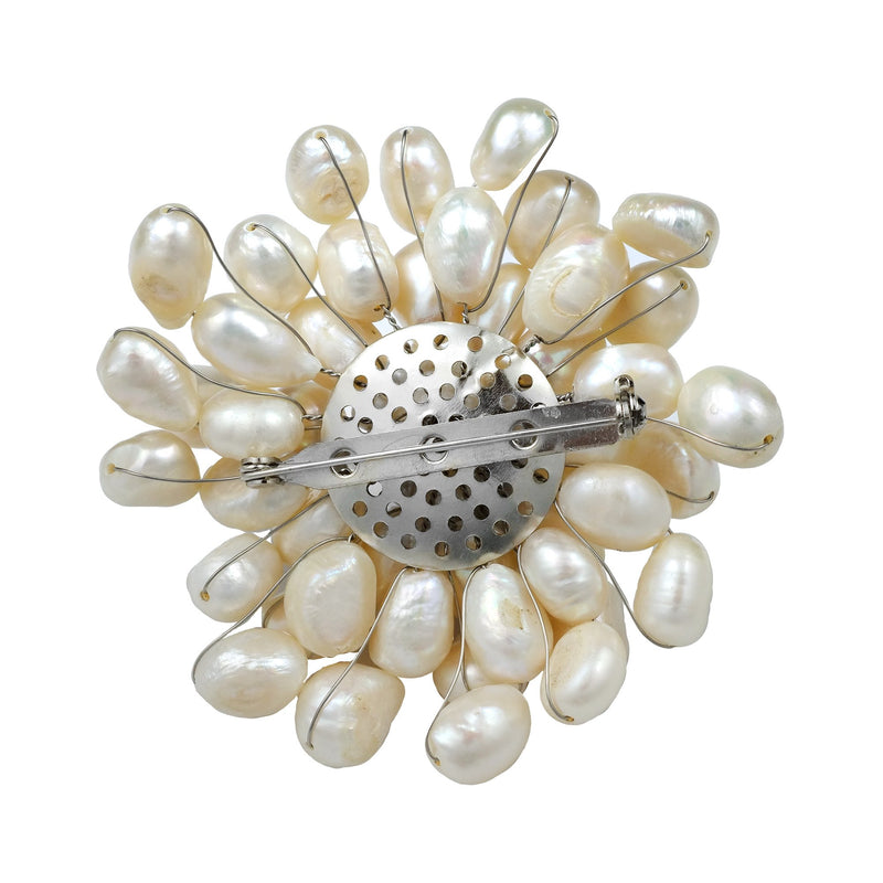 [Australia] - AeraVida Cultured Freshwater White Pearls Retro Floral Pin-Brooch 