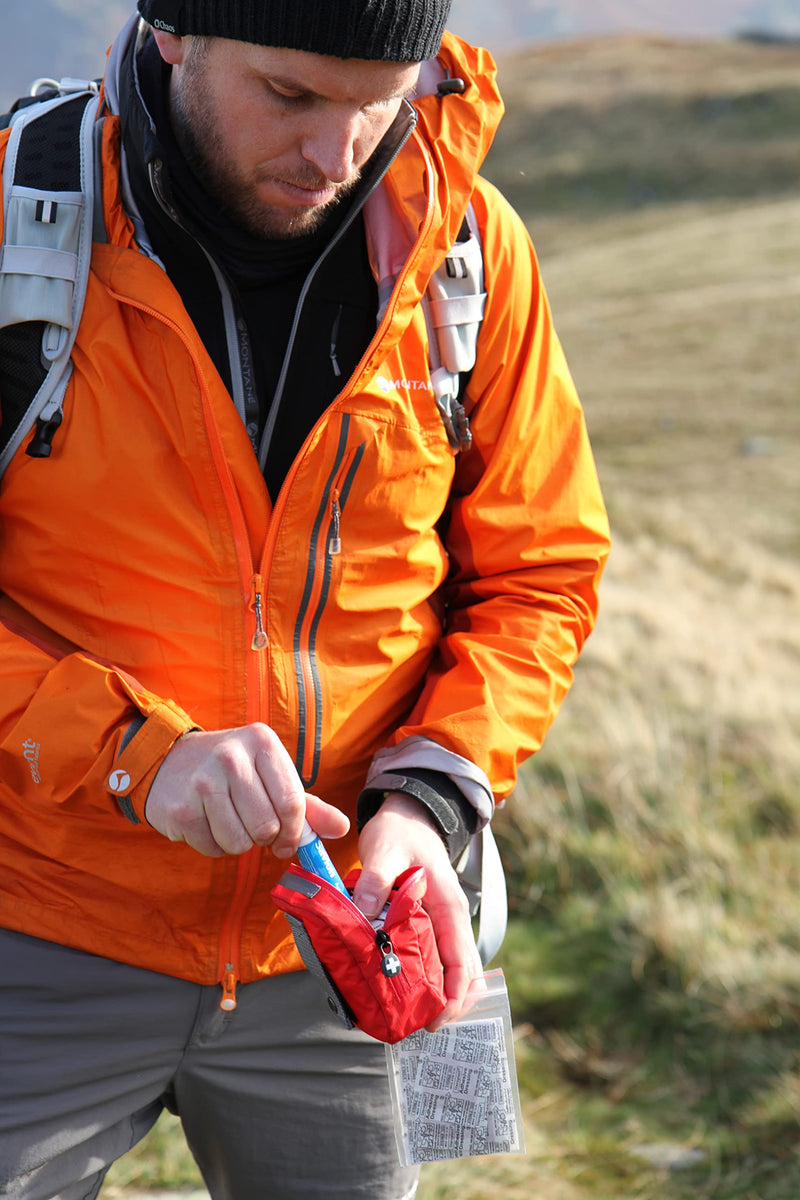 [Australia] - Lifesystems Pocket First Aid Kit, CE Certified Contents, Specifically Designed for Hiking and Outdoor Single 
