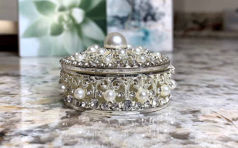 [Australia] - VI N VI Silver Jewelry Box Trinket Box with Rhinestones and Pearls 