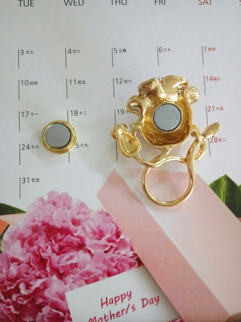 [Australia] - MANZHEN Luxury Gold Plated Enamel Rose Flower Magnetic Eyeglass Holder Clip Brooch Jewelry for Shirt 1 