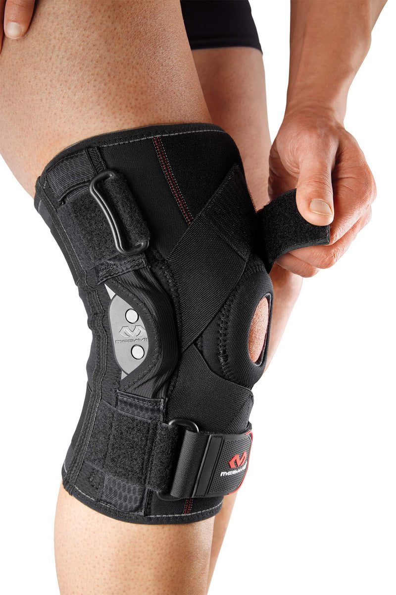 [Australia] - McDavid Maximum Support Knee Brace with Hinges (429X). Compression and Stability Straps for ACL, LCL, Arthritis, Tendonitis, MCL, Patella. Left and Right. Men and Women. Medium 