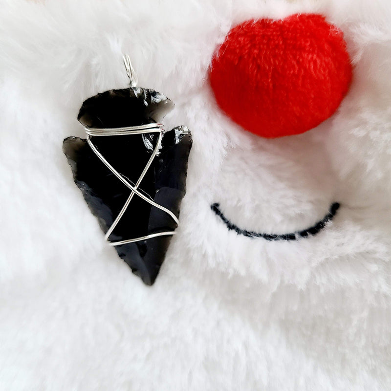 [Australia] - Black Obsidian Necklace Pendant - Arrow Head Gorgeous Healing Stone Jewelry for Men, Women, Kids Promote Positive Energy (Black) 
