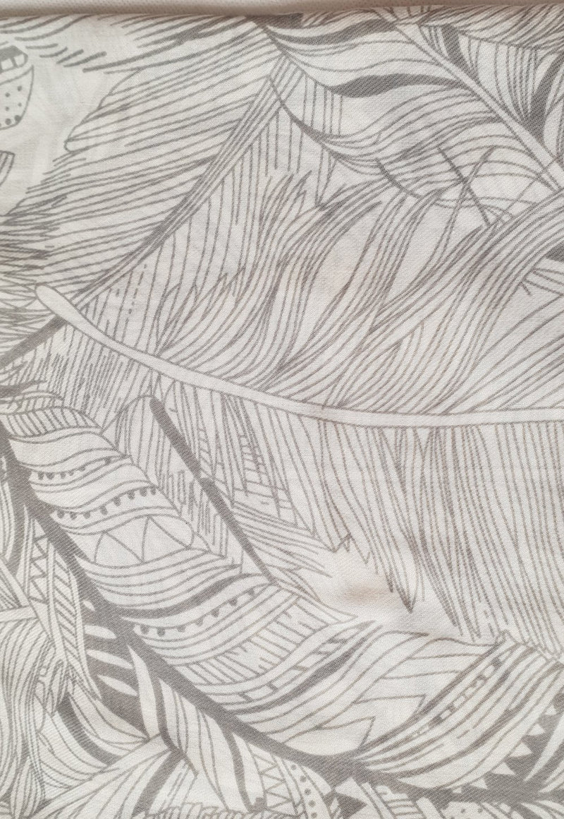 [Australia] - GlamLondon Women's Large Leaf Print Scarf Grey 