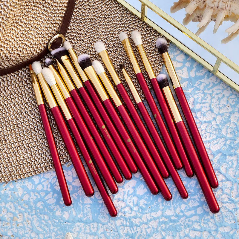 [Australia] - DUcare Eye Makeup Brushes 15pcs Red Eyeshadow Makeup Brushes Set with Soft Synthetic Hairs & Real Wood Handle for Eyeshadow, Eyebrow, Eyeliner, Blending 