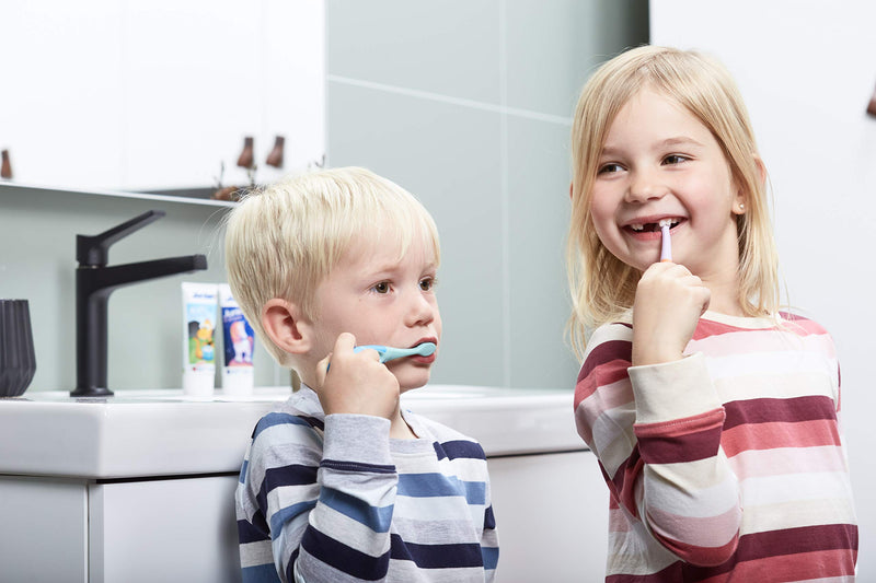 [Australia] - Jordan ® | Step 2 Toothbrush Kids | Kids Toothbrush for Age 3-5 Years Old | Soft Bristles, Dual Ergonomic Handle & BPA Free | Pink & Yellow Color | Pack 4 Units 