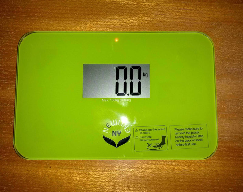 [Australia] - NewlineNY Auto Step On Super Mini Travel Bathroom Scale, 5.25" x 8.5" SBB0638SM (Green) Green 